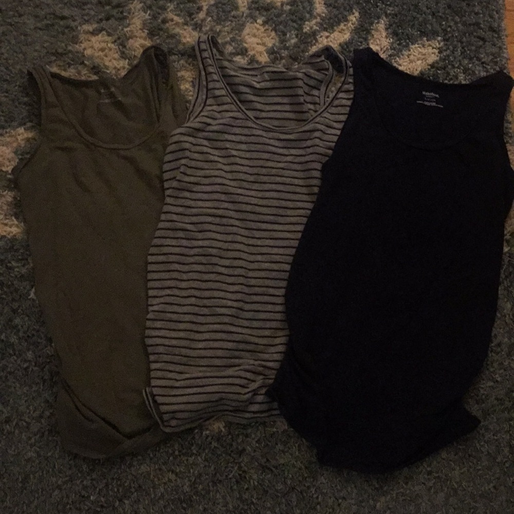 Motherhood Maternity Tank Tops sz S